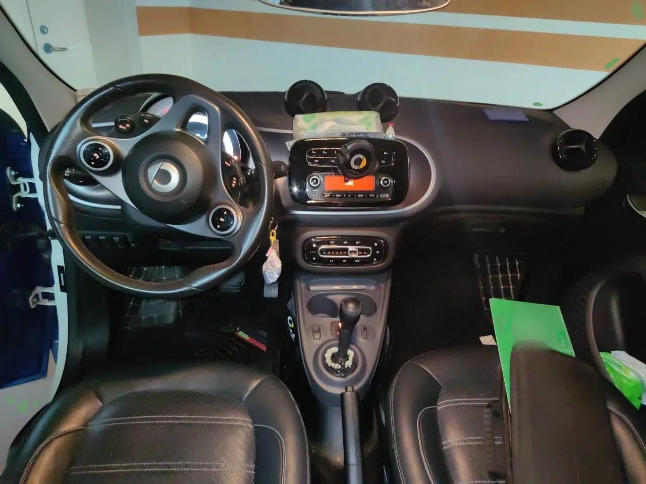 smart forfour 2016 1.0L 52 kW Passion Edition — миниатюра 9