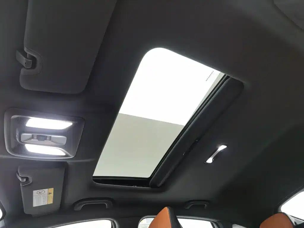 Changan UNI-V Smart Electric iDD 2023 Model, Smart Electric iDD 1.5T, 113km/h Smart Fun Edition — миниатюра 14