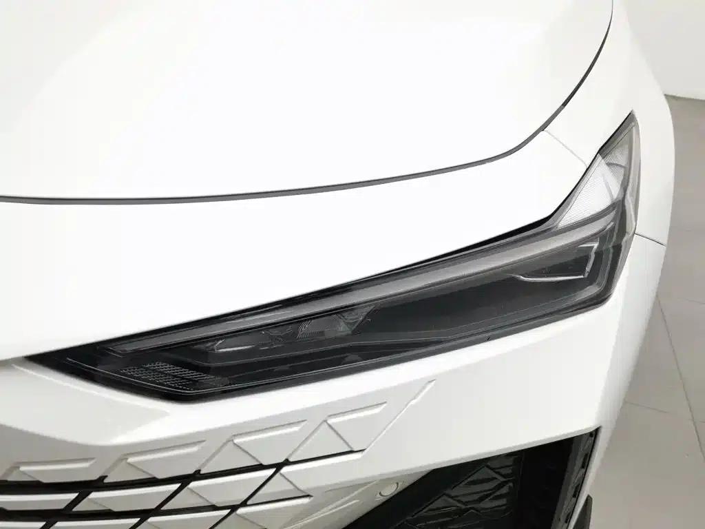 Changan UNI-V Smart Electric iDD 2023 Model, Smart Electric iDD 1.5T, 113km/h Smart Fun Edition — миниатюра 7
