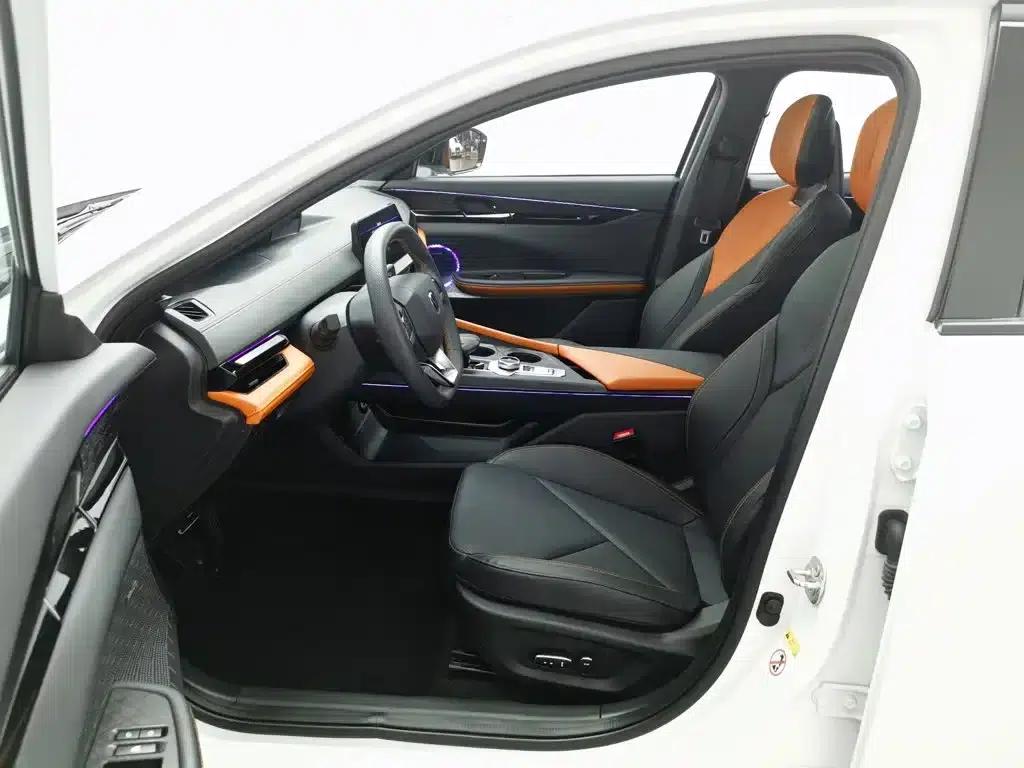 Changan UNI-V Smart Electric iDD 2023 Model, Smart Electric iDD 1.5T, 113km/h Smart Fun Edition — миниатюра 10