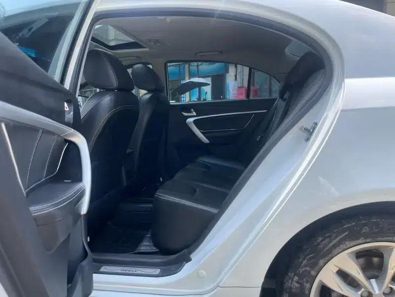 Geely Emgrand 2016 Sedan 1.5L CVT Upward Edition — миниатюра 17