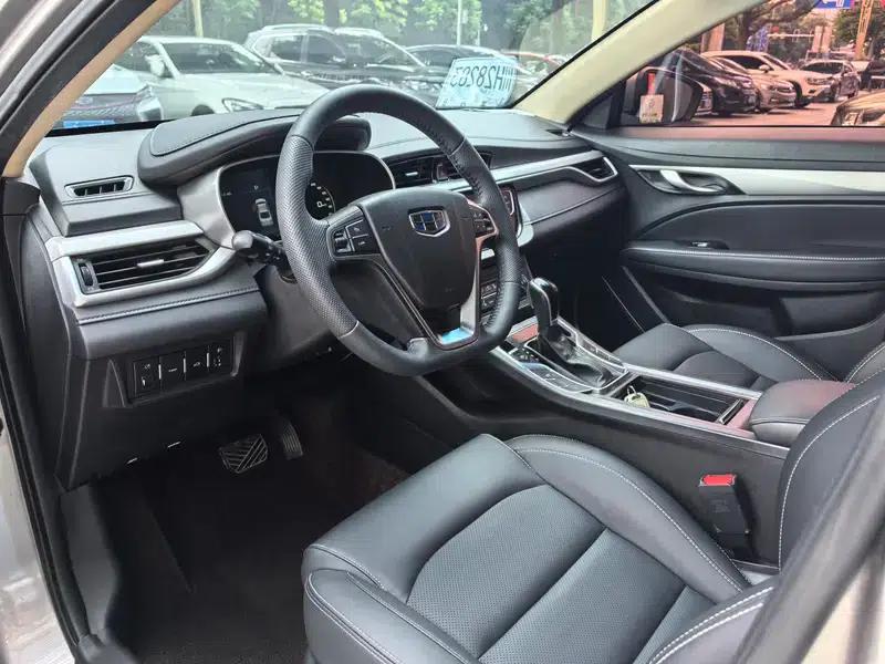 Geely Emgrand 2018 1.5L CVT Upward Connected Edition — миниатюра 8