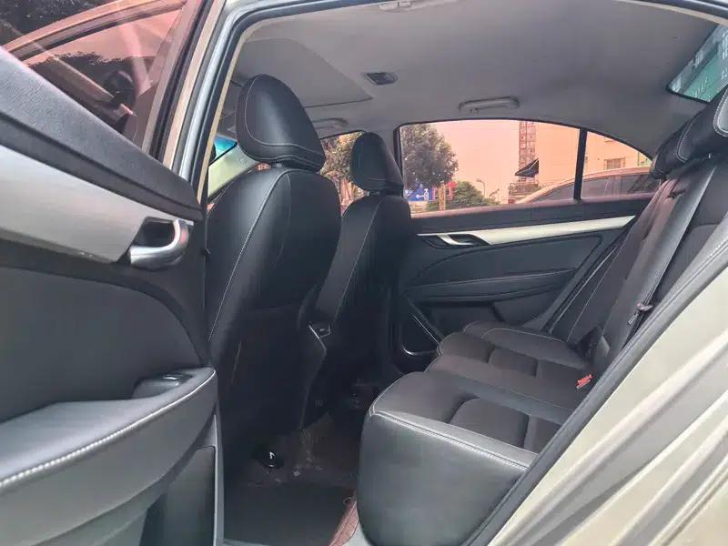 Geely Emgrand 2018 1.5L CVT Upward Connected Edition — миниатюра 9