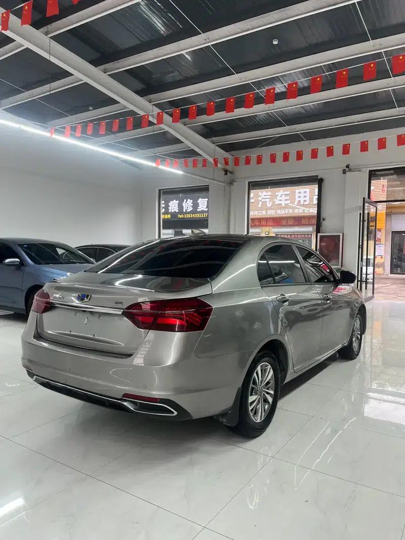 Geely Emgrand 2018 1.5L Manual Deluxe Edition — миниатюра 6