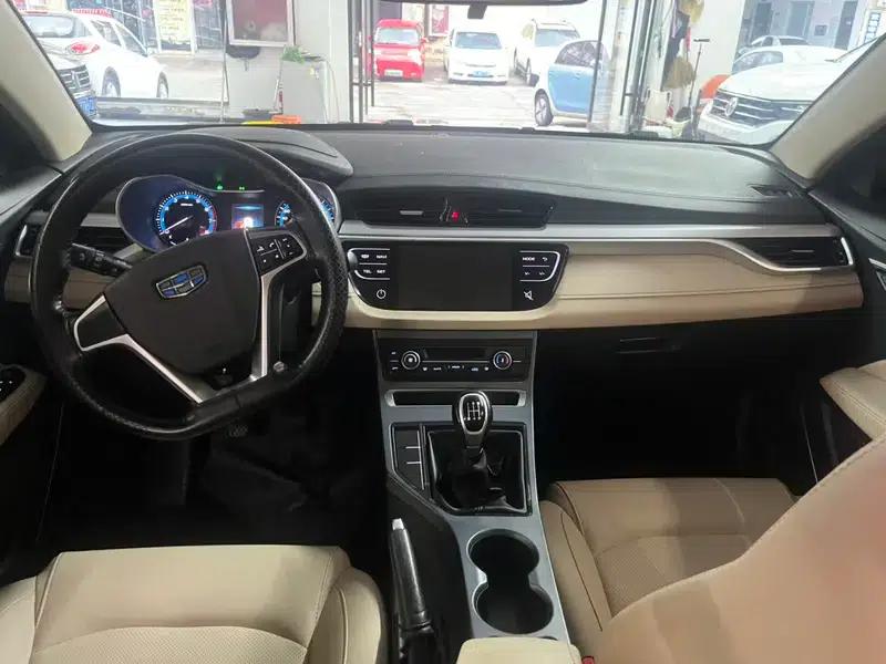 Geely Emgrand 2018 1.5L Manual Deluxe Edition — миниатюра 7
