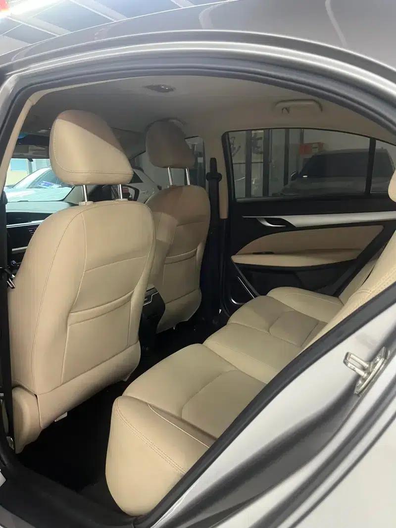 Geely Emgrand 2018 1.5L Manual Deluxe Edition — миниатюра 9