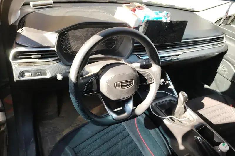 Geely Emgrand 2022 4th Generation 1.5L Manual Elite — миниатюра 14
