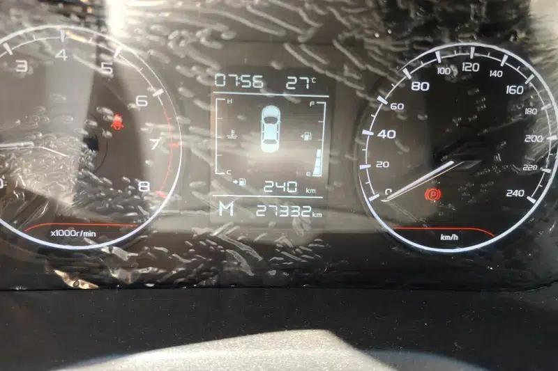 Geely Emgrand 2022 4th Generation 1.5L Manual Elite — миниатюра 8