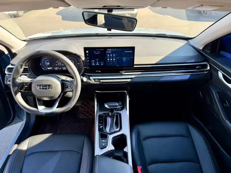 Geely Emgrand 2023 4th Generation Champion Edition 1.5L CVT Luxury — миниатюра 7
