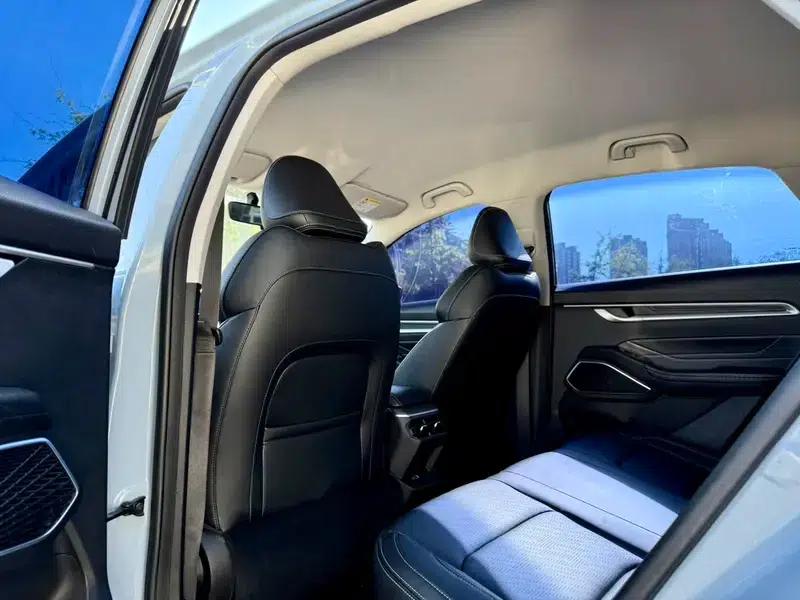 Geely Emgrand 2023 4th Generation Champion Edition 1.5L CVT Luxury — миниатюра 9