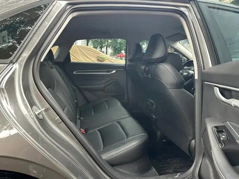 Geely Emgrand 2026 4 Millionth Anniversary Edition 1.5L Manual Transcendence — миниатюра 17