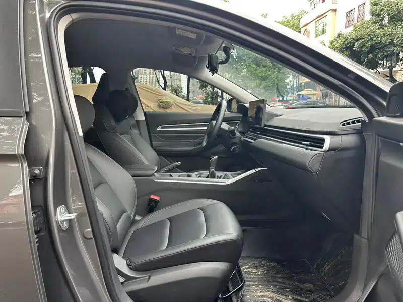 Geely Emgrand 2026 4 Millionth Anniversary Edition 1.5L Manual Transcendence — миниатюра 18