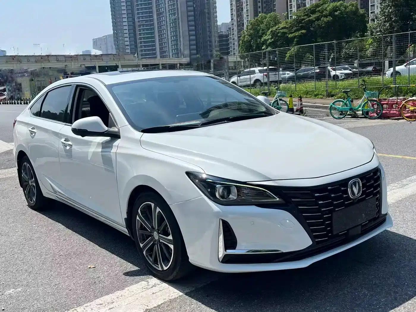 Ruicheng CC 2022 Blue Whale Edition 1.5T DCT Premium — миниатюра 2