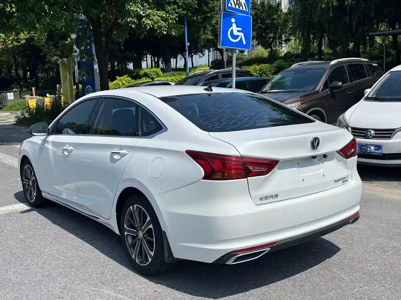 Ruicheng CC 2022 Blue Whale Edition 1.5T DCT Premium — миниатюра 3