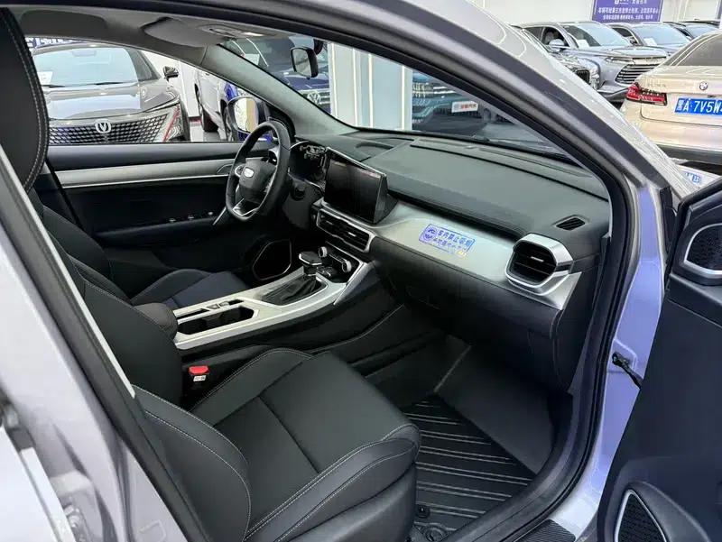 Geely Binyue 2025 1.5L CVT Super Edition — миниатюра 13