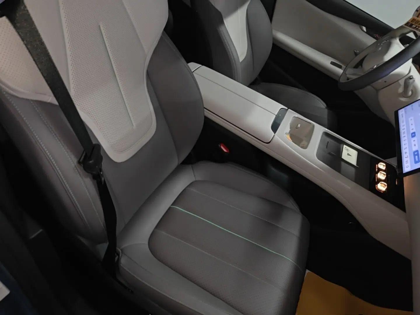 Deepal L07 2024 230Max Qiankun Intelligent Driving ADS SE Range-Extended Version — миниатюра 19