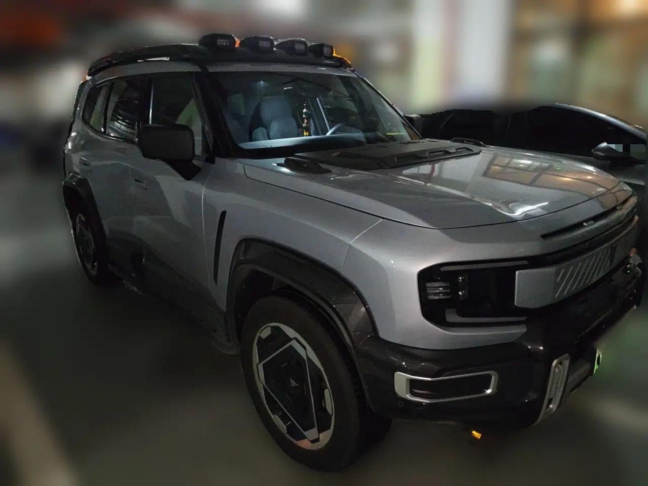 Deepal G318 2025 Worry-Free Cross-Country Edition Four-Wheel Drive Distant Mountains Version — миниатюра 3