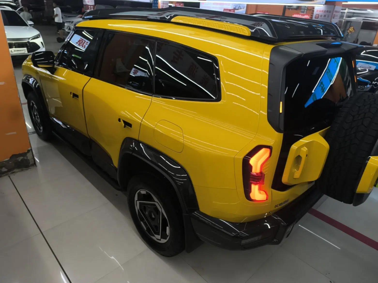 Deepal G318 2025 Worry-Free Adventure Edition Four-Wheel Drive Secret Realm Version — миниатюра 4