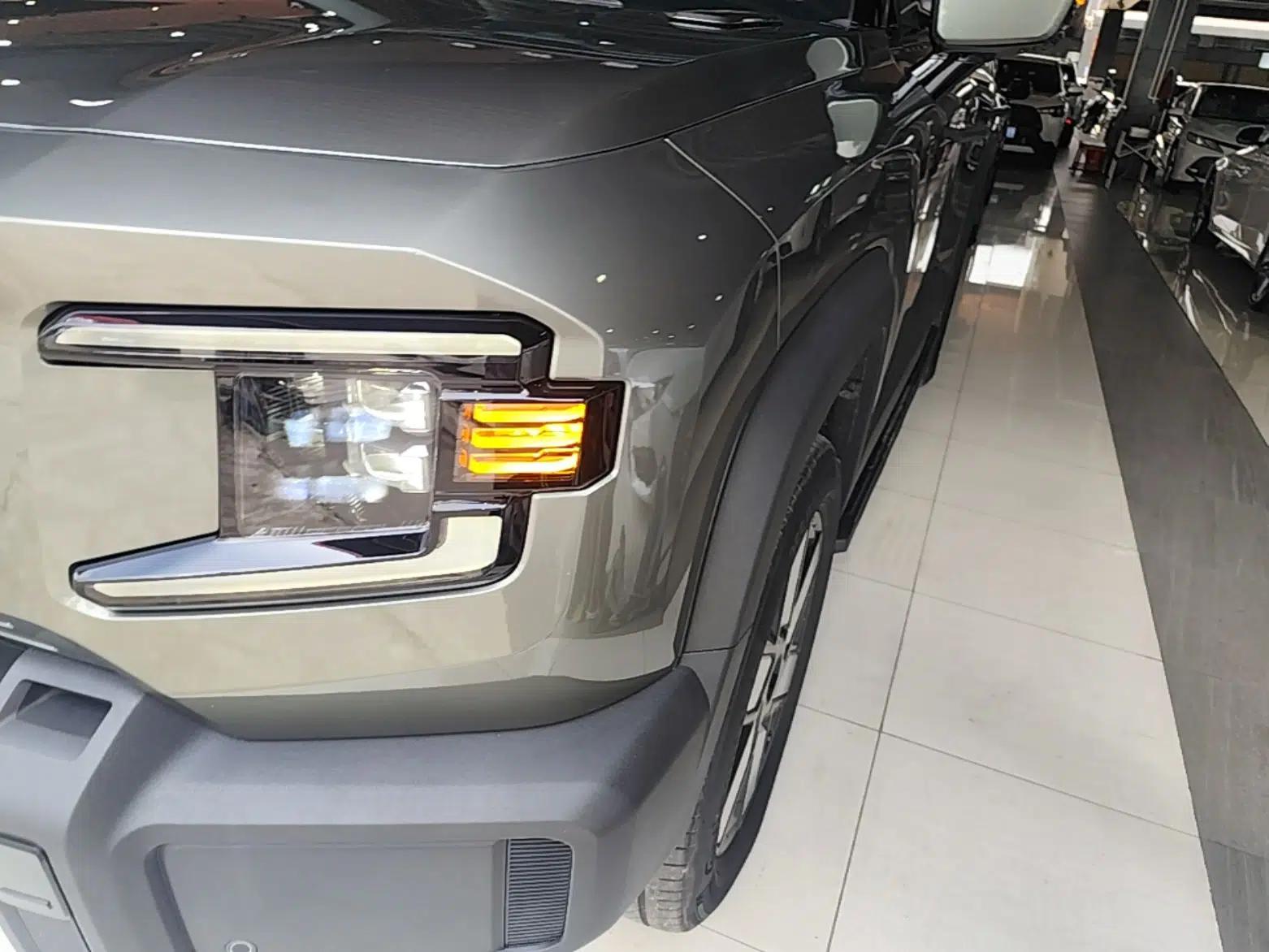 Deepal G318 2024 Four-Wheel-Drive Air Suspension Model — миниатюра 8
