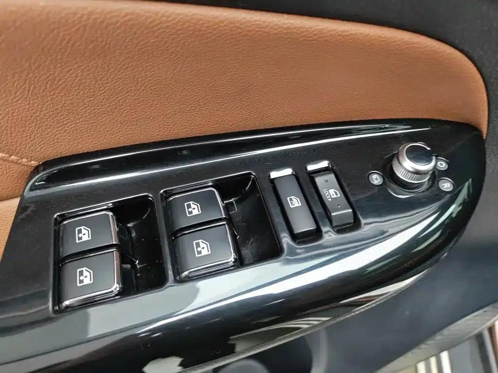 Changan CS95 2017 2.0T AWD Smart Edition — миниатюра 9