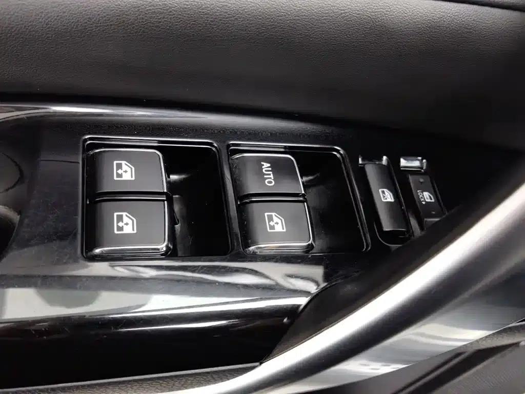 Changan CS95 2019 2.0T 2WD Luxury Edition — миниатюра 9