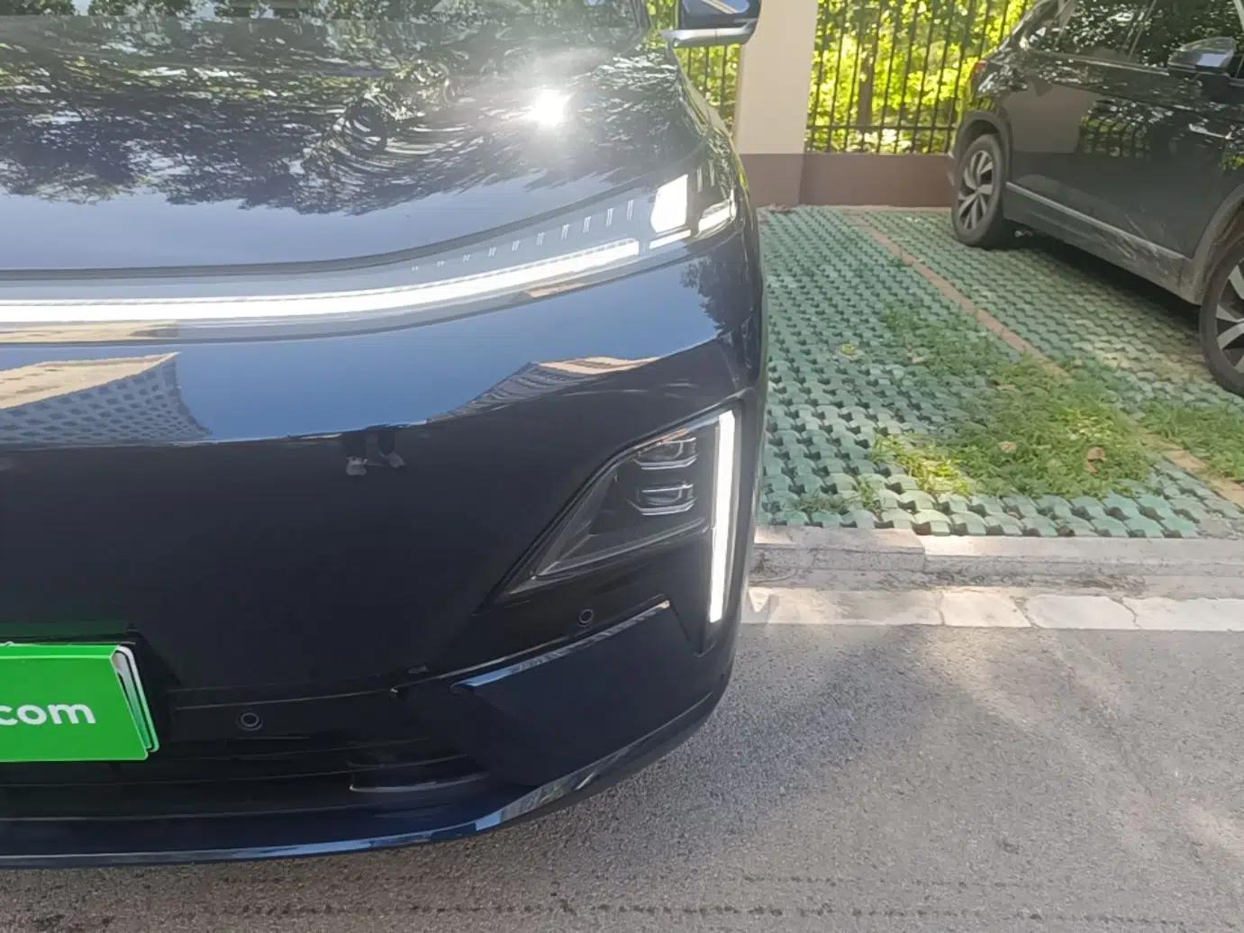 Deepal S09 2025 Four-Wheel Drive Ultra+ Custom Edition — миниатюра 8