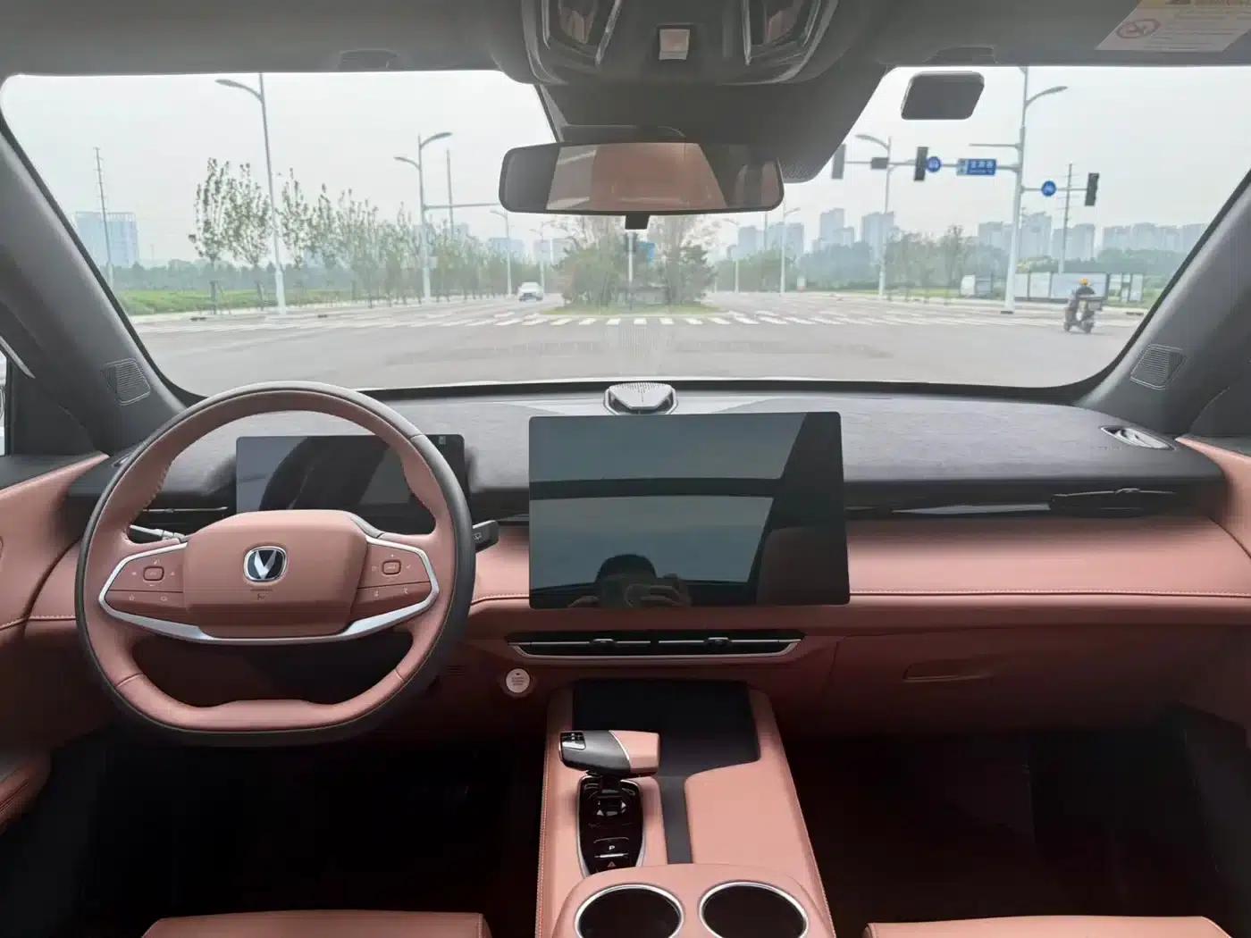 Changan UNI-Z New Energy 2024 Blue Whale Smart Electric iDD 125km Superior Edition — миниатюра 14