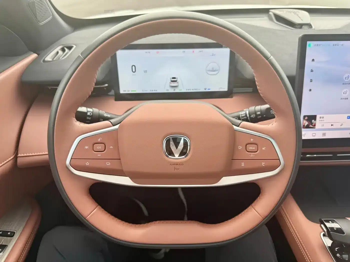 Changan UNI-Z New Energy 2024 Blue Whale Smart Electric iDD 125km Superior Edition — миниатюра 15