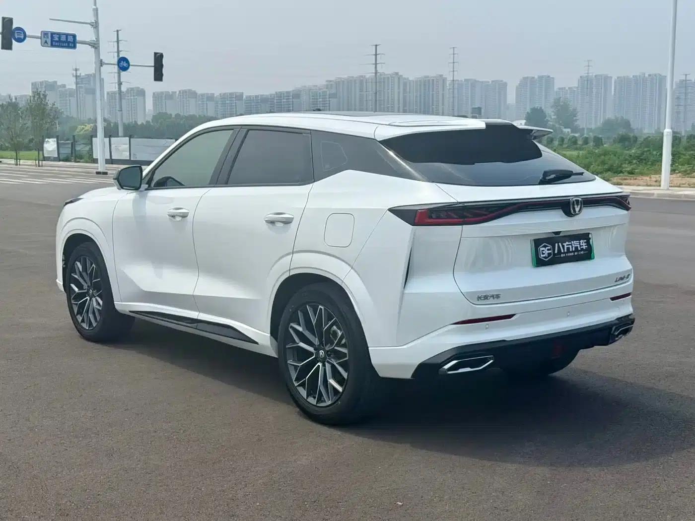 Changan UNI-Z New Energy 2024 Blue Whale Smart Electric iDD 125km Superior Edition — миниатюра 6