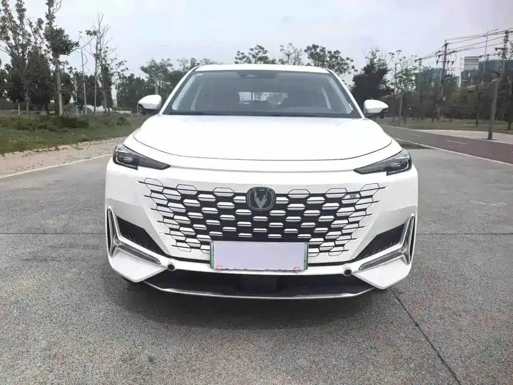 Changan UNI-K Smart Electric iDD 2024 Model, Smart Electric iDD 1.5T, 135km/h Smart Fun Edition — миниатюра 1