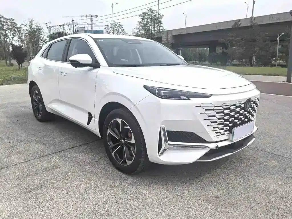 Changan UNI-K Smart Electric iDD 2024 Model, Smart Electric iDD 1.5T, 135km/h Smart Fun Edition — миниатюра 3