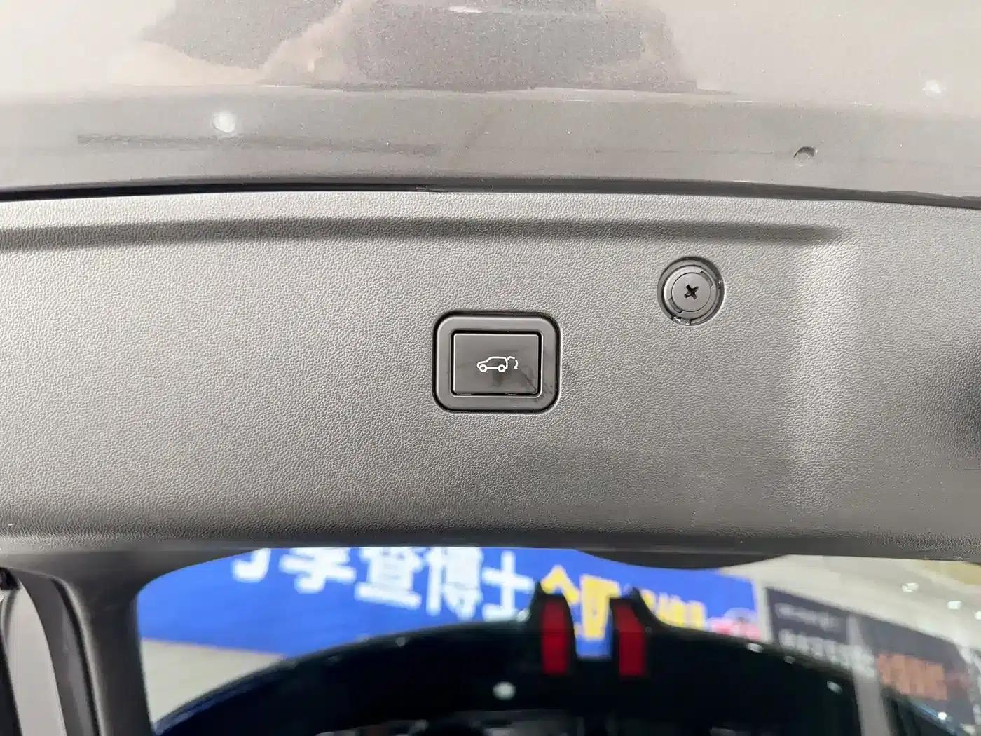 Changan UNI-K Smart Electric iDD 2022 Blue Whale iDD 130km 1.5T Excellent Edition — миниатюра 13