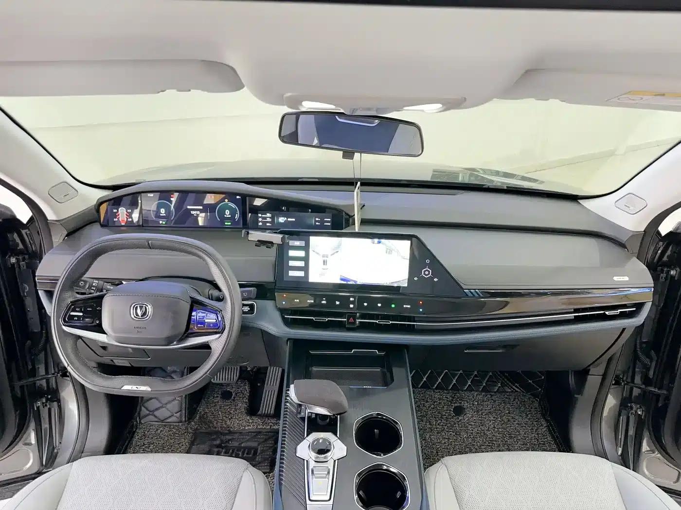 Changan UNI-K Smart Electric iDD 2022 Blue Whale iDD 130km 1.5T Excellent Edition — миниатюра 17
