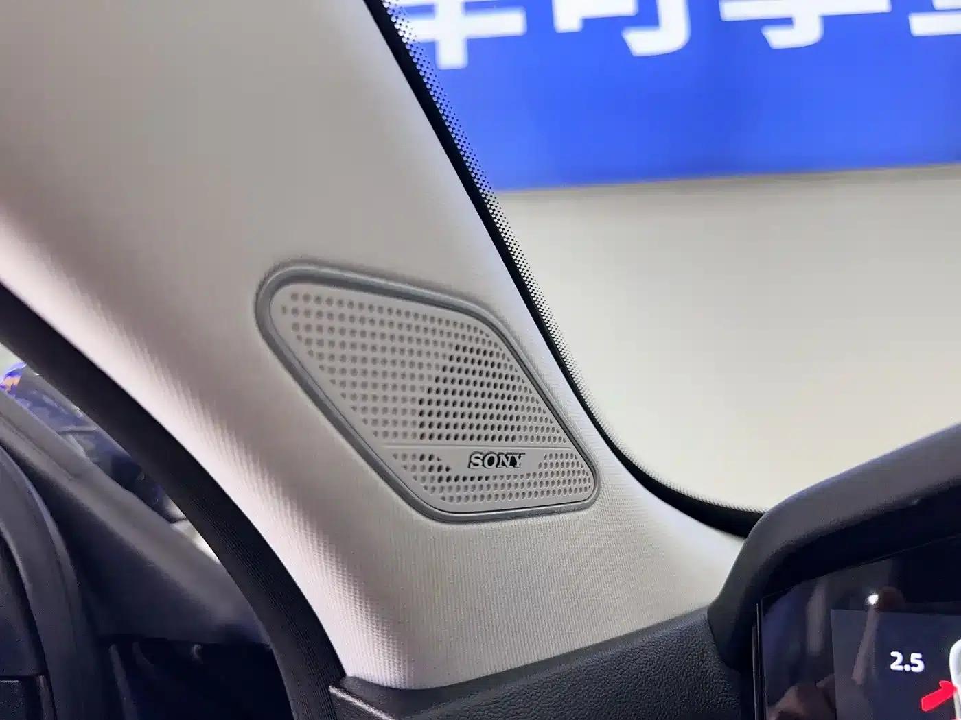 Changan UNI-K Smart Electric iDD 2022 Blue Whale iDD 130km 1.5T Excellent Edition — миниатюра 20