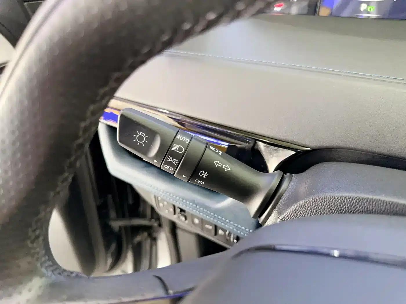 Changan UNI-K Smart Electric iDD 2022 Blue Whale iDD 130km 1.5T Excellent Edition — миниатюра 30