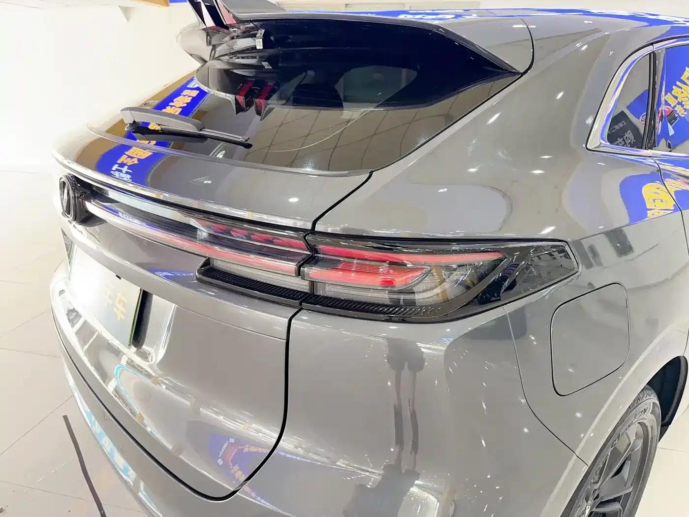Changan UNI-K Smart Electric iDD 2022 Blue Whale iDD 130km 1.5T Excellent Edition — миниатюра 33