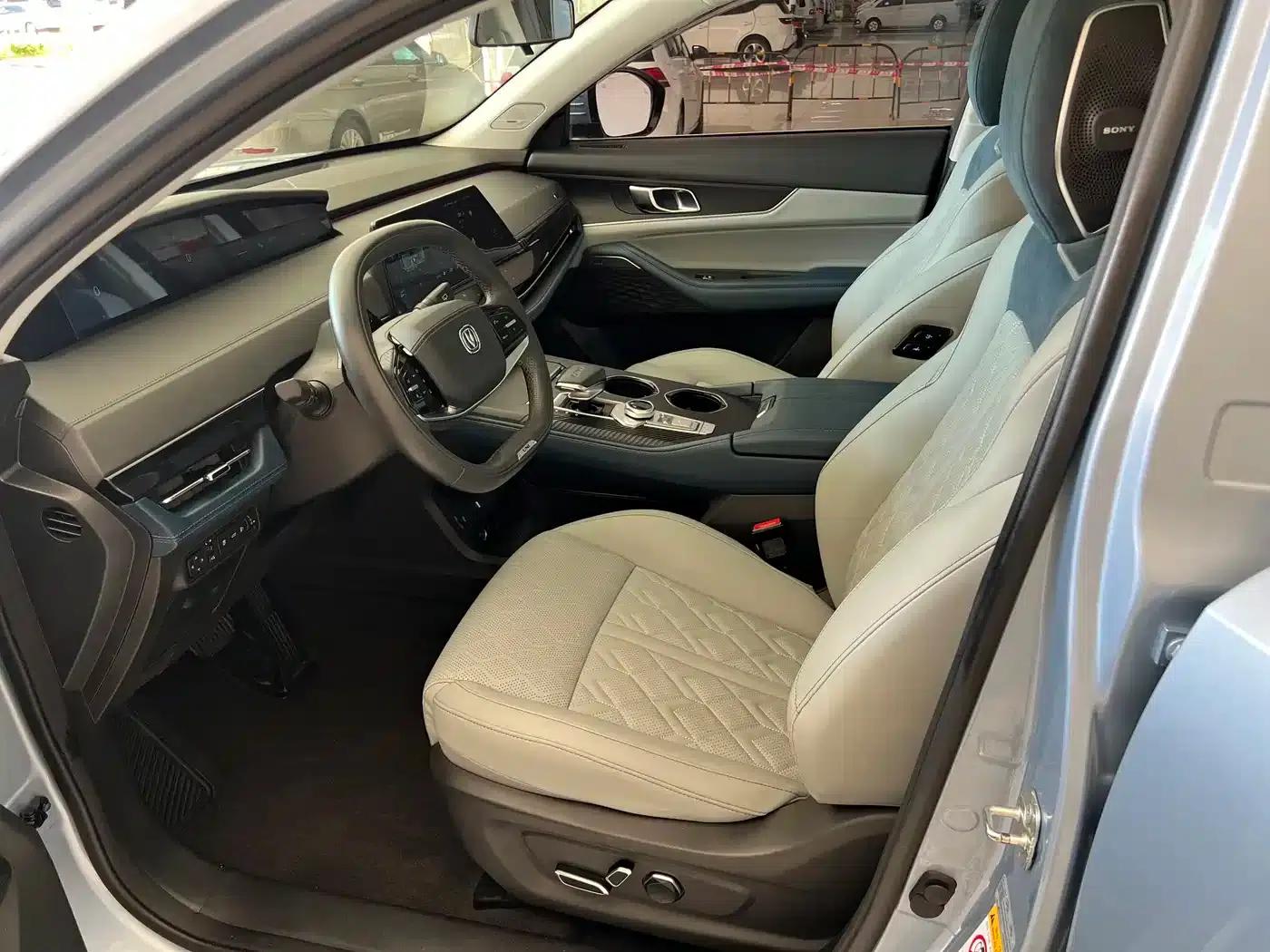 Changan UNI-K Smart Electric iDD 2022 Blue Whale iDD 130km 1.5T Premium Edition — миниатюра 5