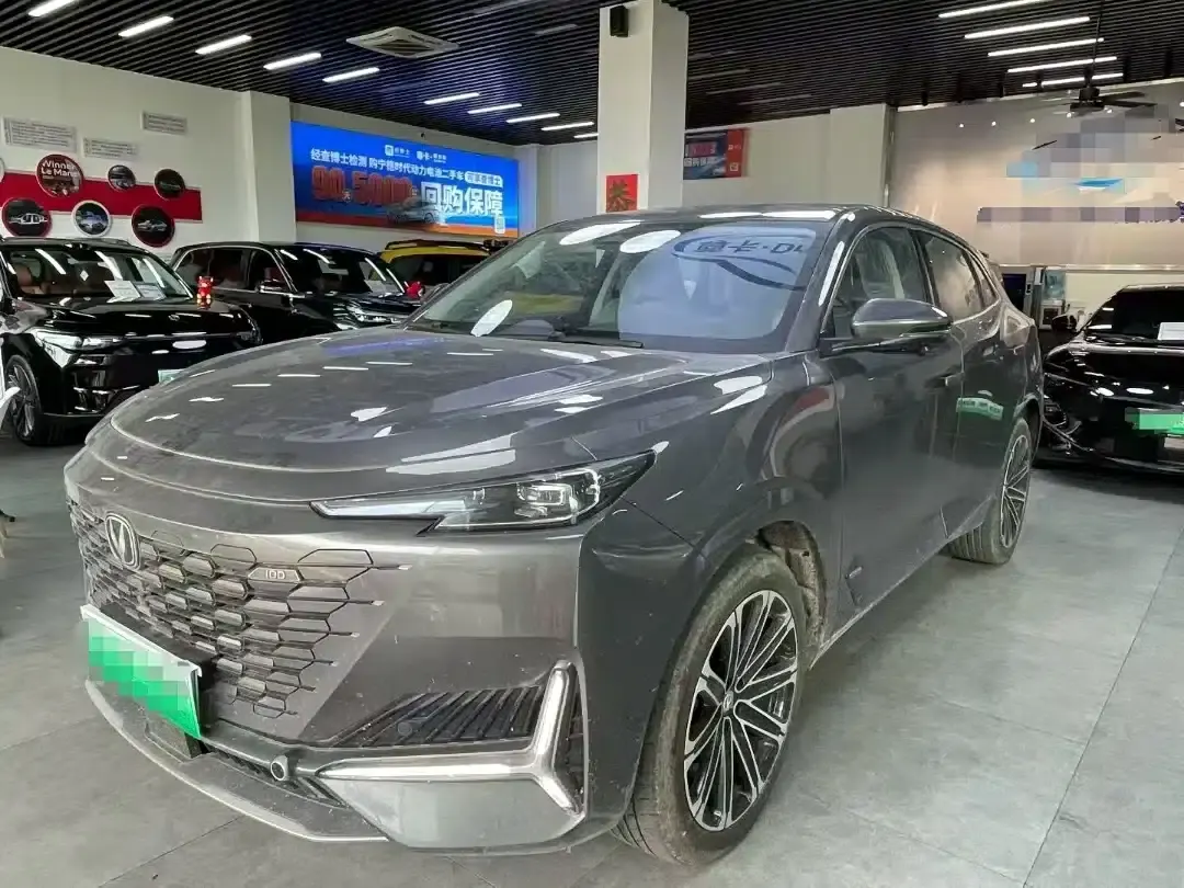 Changan UNI-K Smart Electric iDD 2023 Model, Smart Electric iDD 1.5T, 135km/h Smart Leading Edition — миниатюра 2