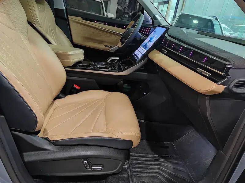 Geely Boyue L 2023 2.0TD DCT Premium Edition — миниатюра 11