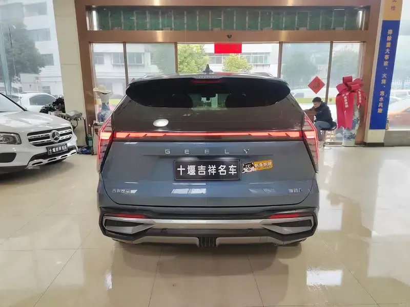Geely Boyue L 2023 2.0TD DCT Premium Edition — миниатюра 5