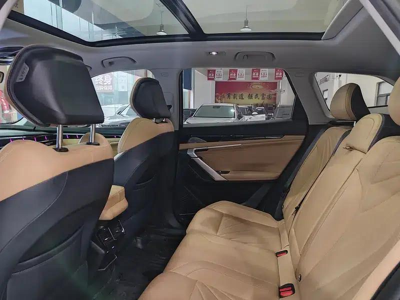 Geely Boyue L 2023 2.0TD DCT Premium Edition — миниатюра 10