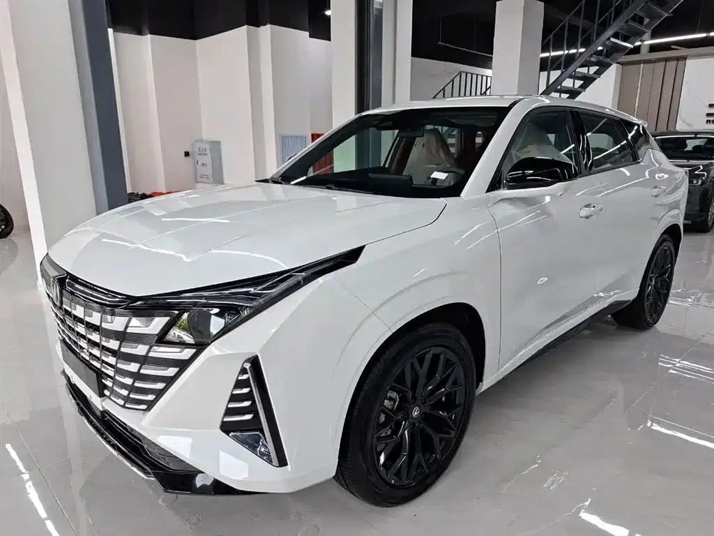 Changan UNI-Z 2026 1.5T Comfort Edition — миниатюра 1