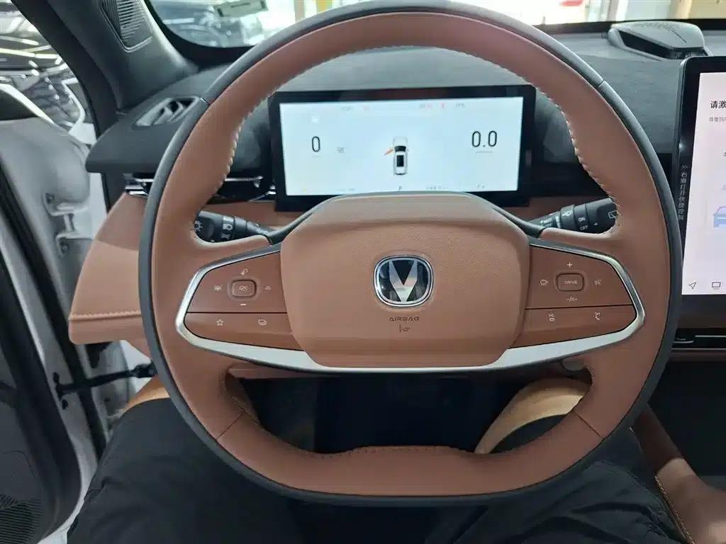 Changan UNI-Z 2026 1.5T Comfort Edition — миниатюра 11
