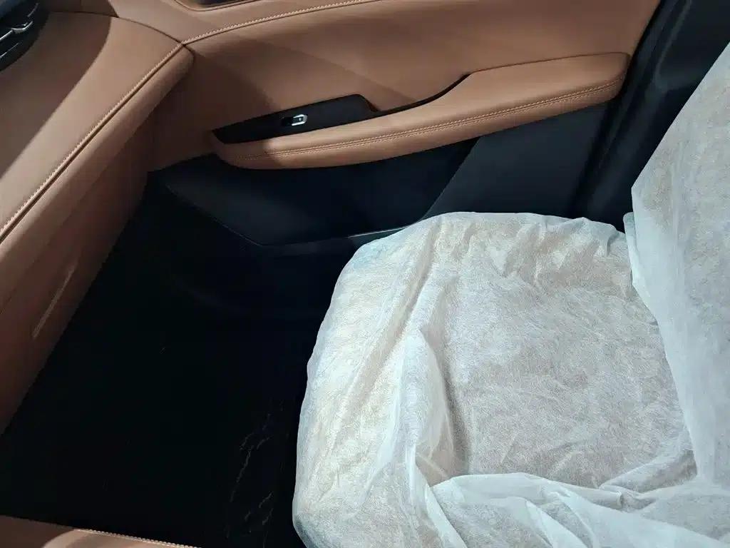 Changan UNI-Z 2026 1.5T Comfort Edition — миниатюра 12