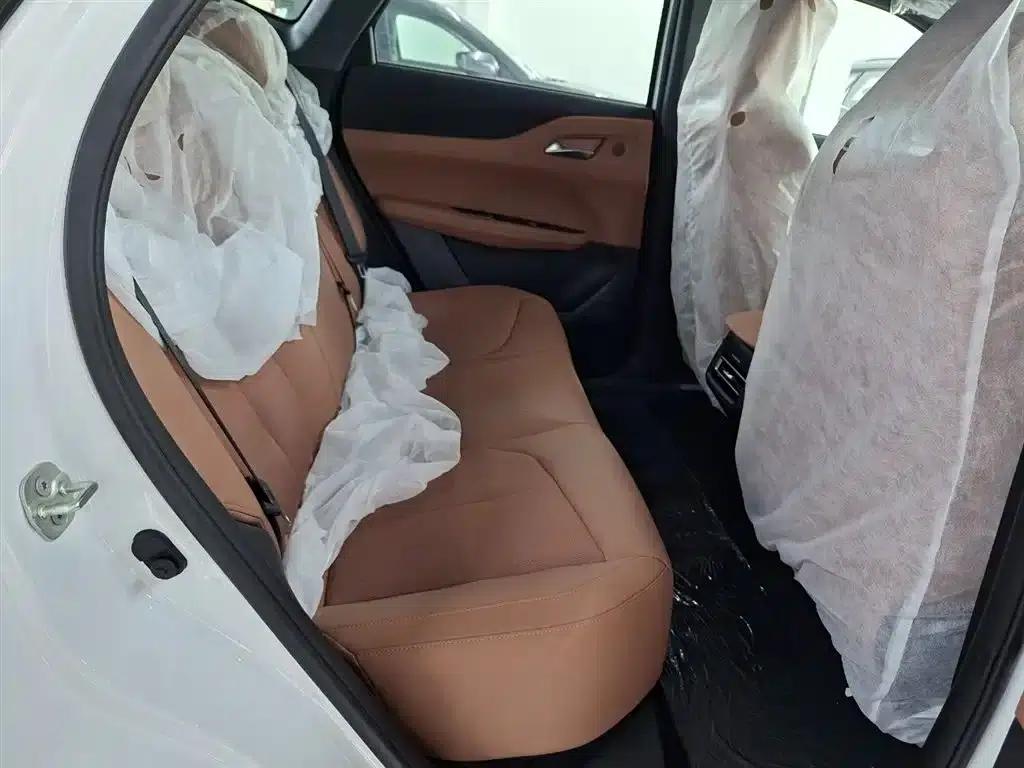 Changan UNI-Z 2026 1.5T Comfort Edition — миниатюра 22