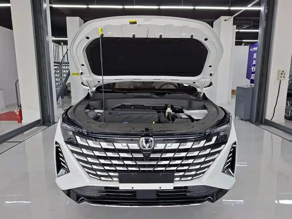 Changan UNI-Z 2026 1.5T Comfort Edition — миниатюра 7