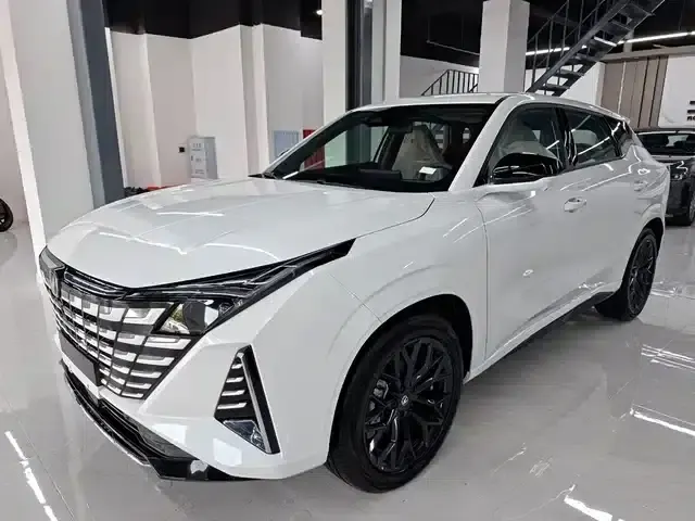 Changan UNI-Z 2026 1.5T Comfort Edition