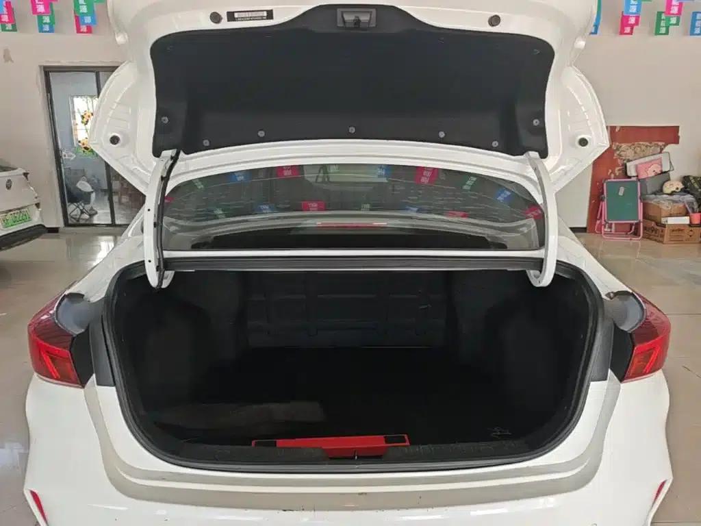 Changan Eado New Energy 2022 EV460 Smart Ride-Hailing Edition (Lithium Iron Phosphate) — миниатюра 19