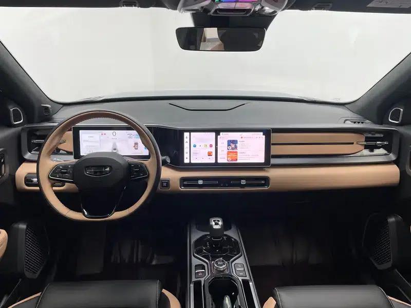 Geely ICON 2023 1.5TD Chocolate Premium Edition — миниатюра 14