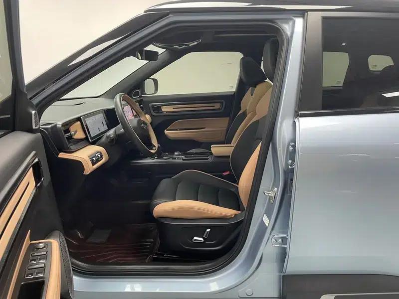 Geely ICON 2023 1.5TD Chocolate Premium Edition — миниатюра 17